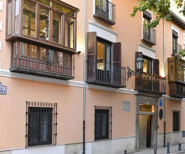 아파트호텔 Palacete 1620, Premium Suites, Only Adults 그라나다